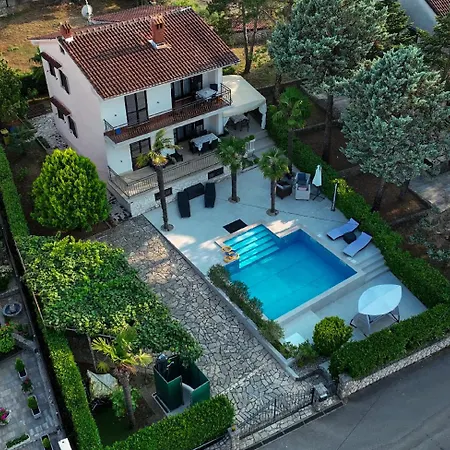 Haus Tanja Вилла
