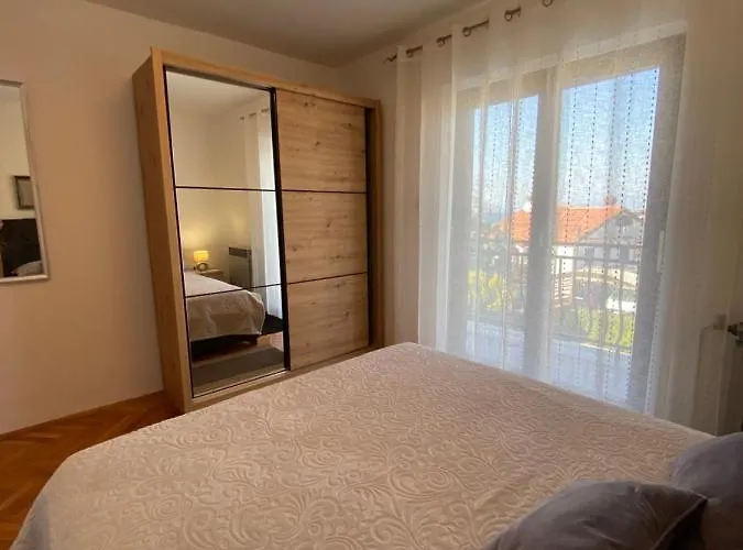 Haus Tanja Вилла Малинска