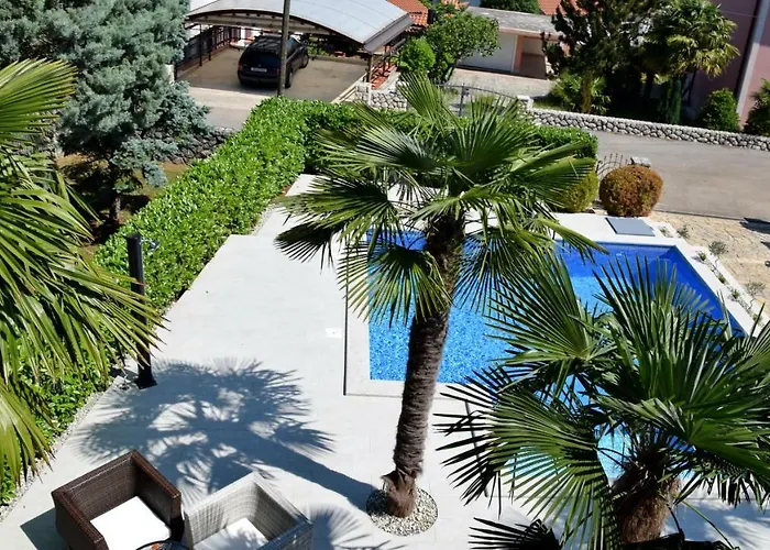 Haus Tanja Вилла Малинска